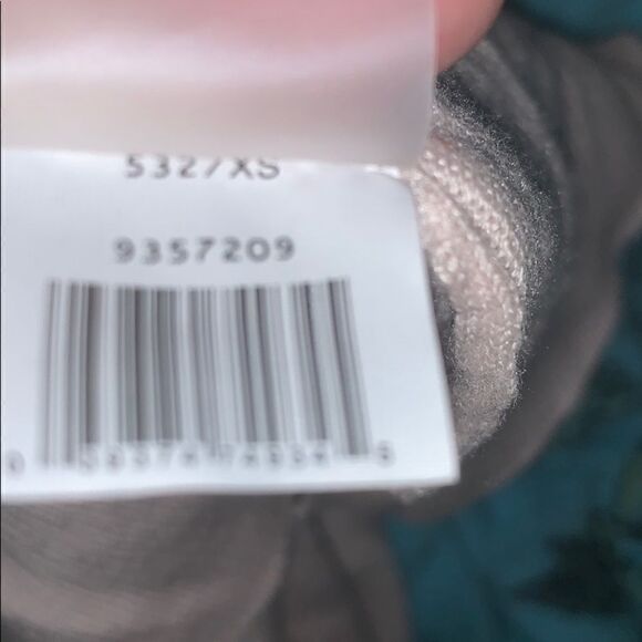 Vince Camuto cold shoulder pink sweater - Picture 8 of 8